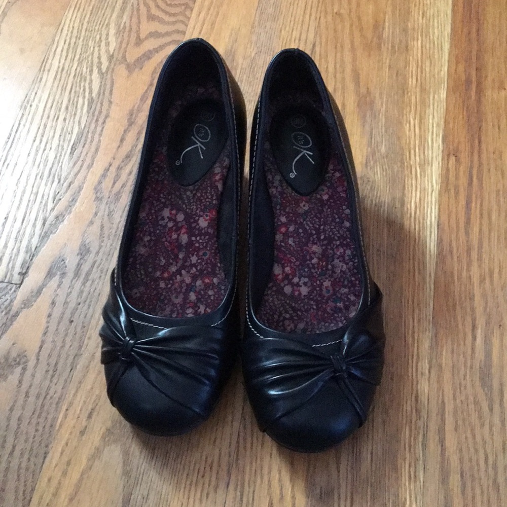 Black Wedges